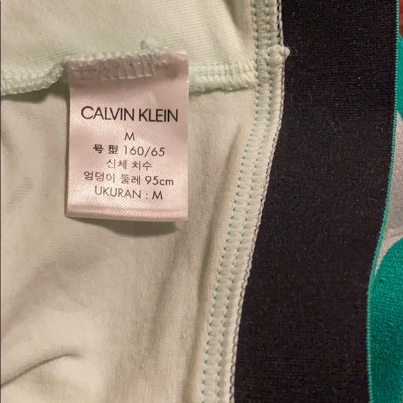 Sports bra - Picture 3 of 3